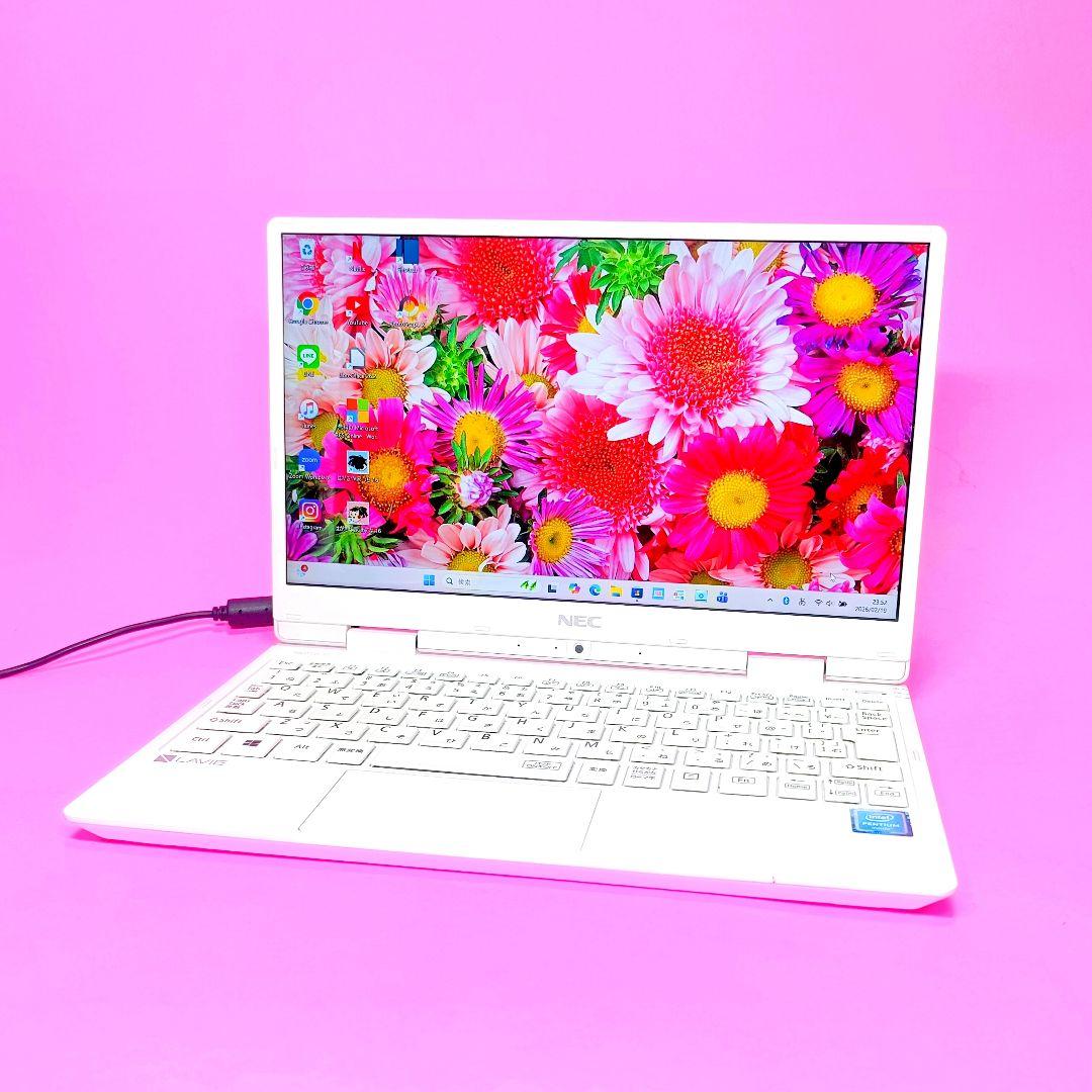 小型軽量✨約900g✨SSD128✨オフィス✨可愛いカメラ付き白ノートパソコン