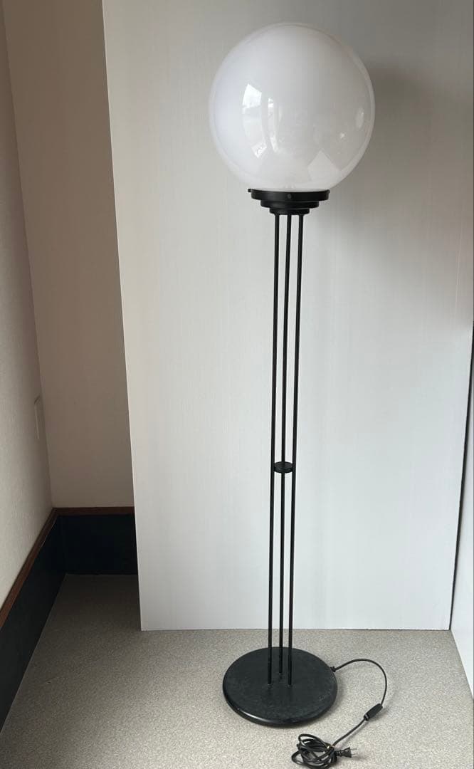 小泉産業　フロアランプ　スタンド　ポストモダン　ミッドセンチュリー　アールデコ