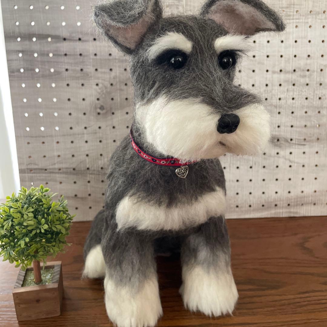 羊毛フェルト　ミニチュアシュナウザー　ソルト&ペッパー　BIGサイズ