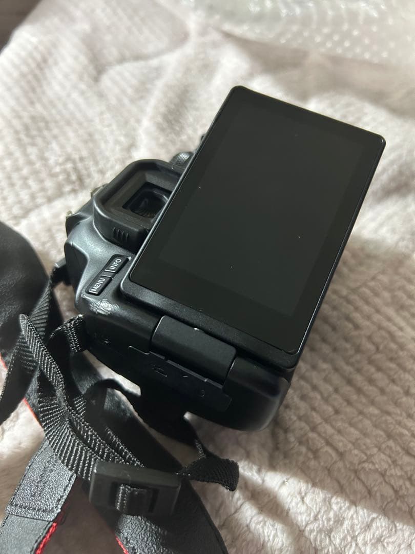 Canon EOS Kiss X10 レンズキット