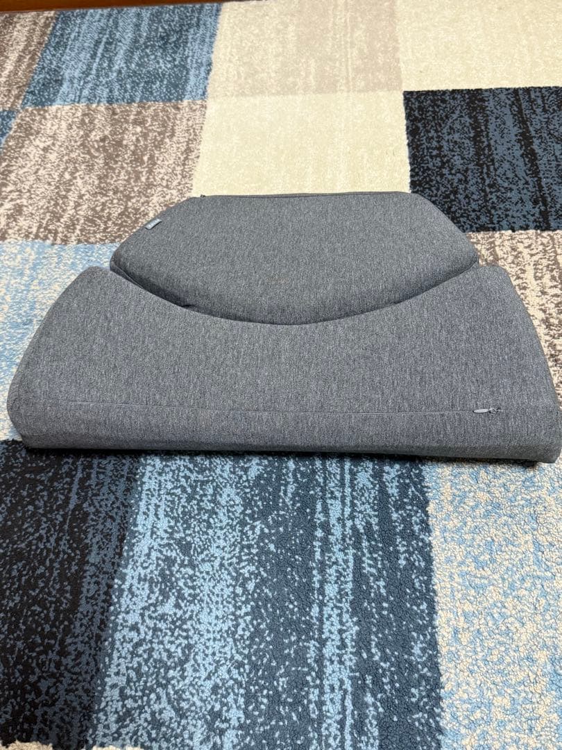 ダブル枕 SurvaQ ダークグレー　【首と肩のことだけを考えたダブル枕】