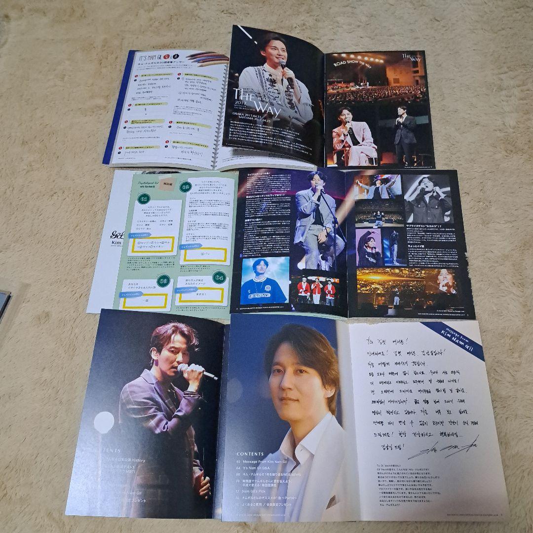 クリスマスカード 9枚 サイン入り、ファンクラブ特典冊子8枚