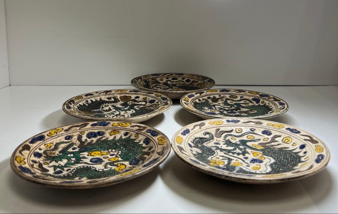 江戸時代　色絵龍七寸皿　木箱付　幅約19㎝　東Y8-0312⑧