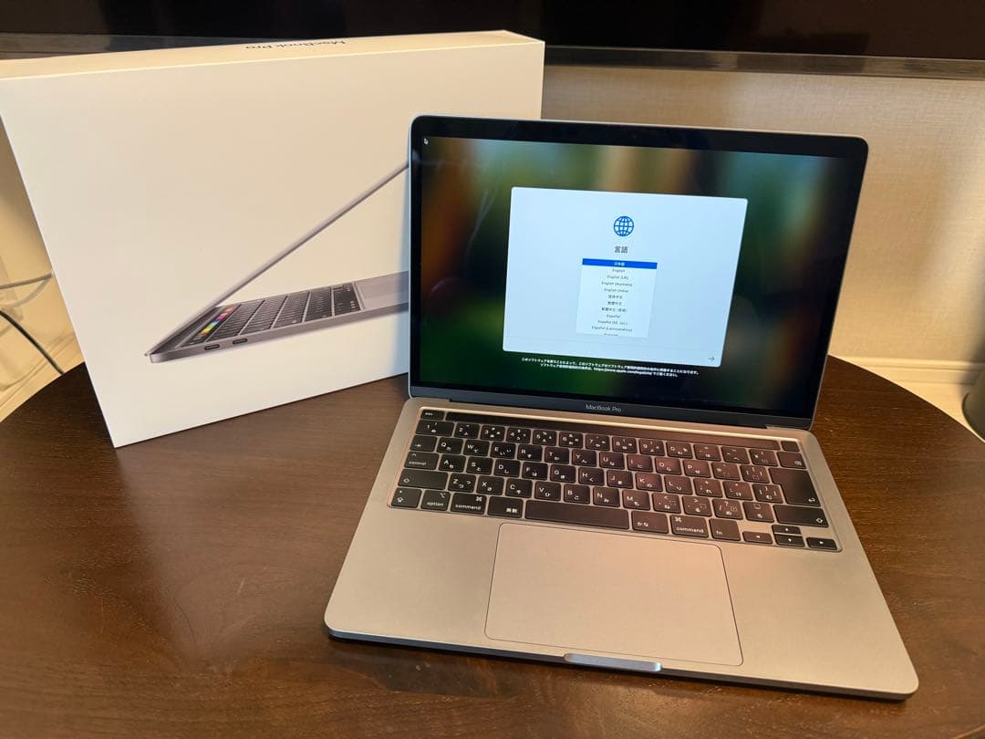 MacBook Pro 13 メモリ16GB Retina SSD512GB