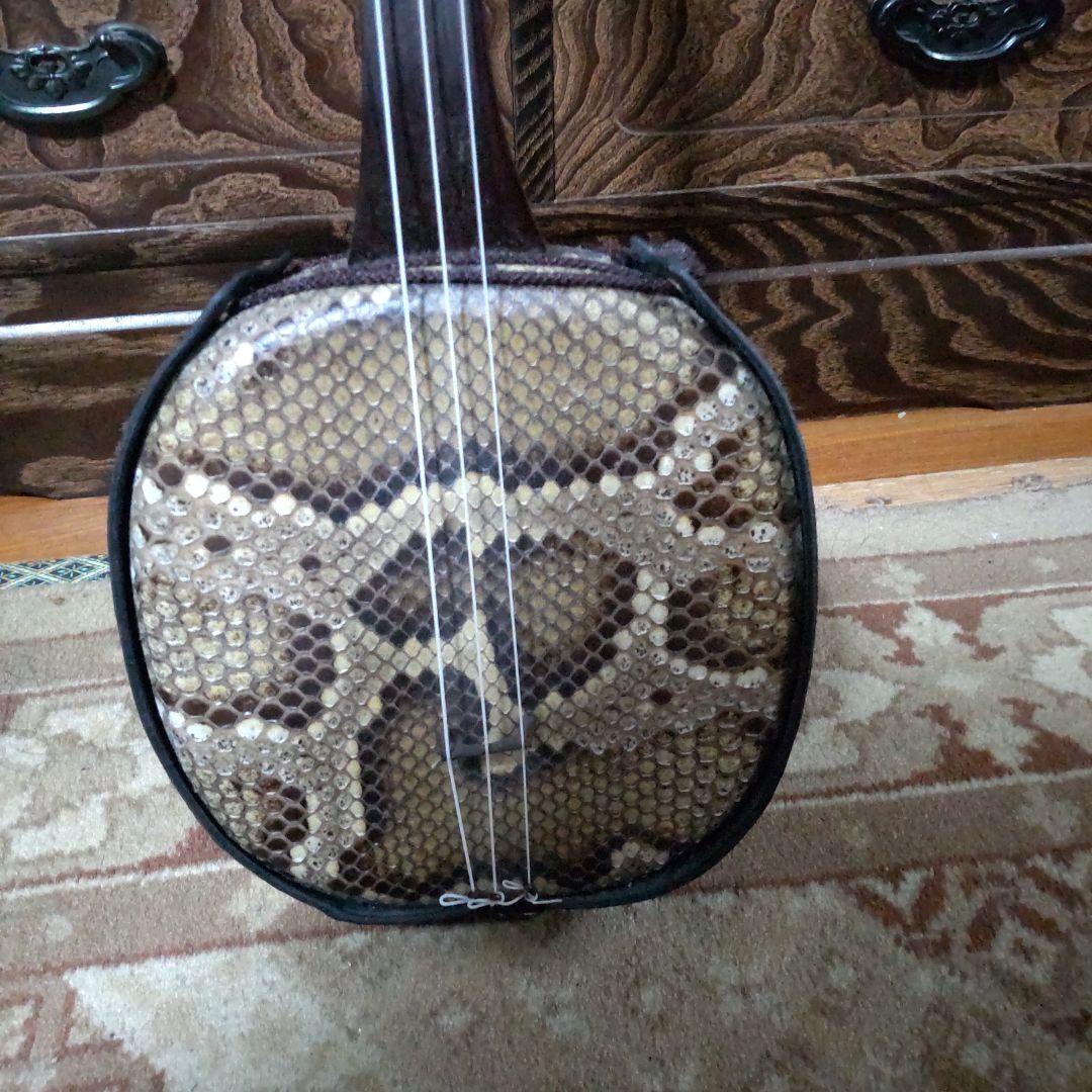 沖縄　三線　真壁型　本蛇皮強化張り　琉球　和楽器