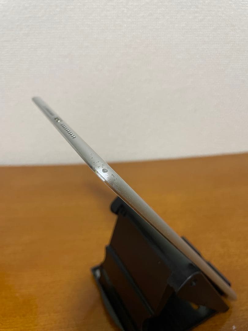 iPad Mini 4 (7.9インチ) 32GB WiFi + セルラー
