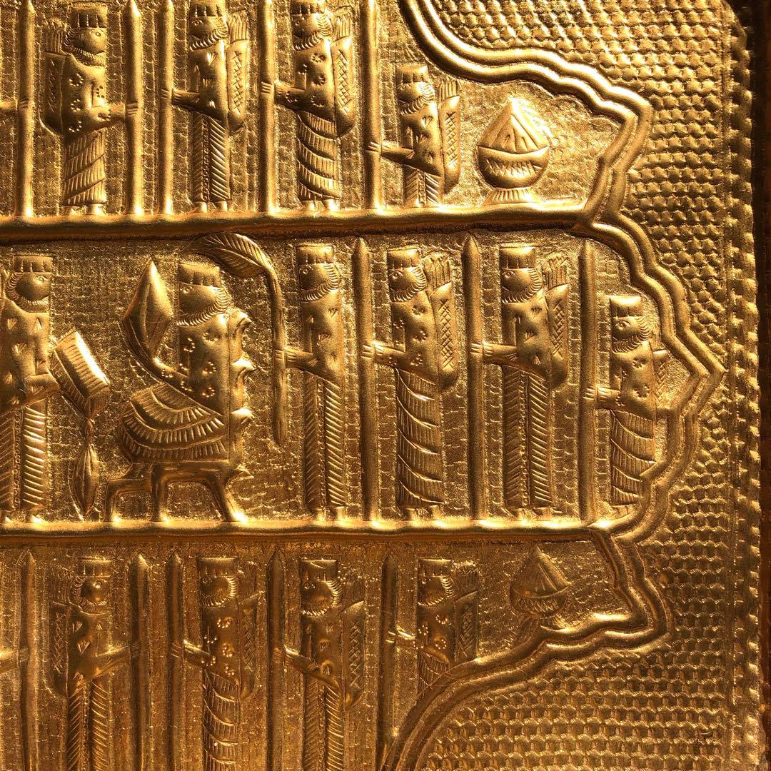 イラン製？　金色メッキ　王族の饗宴柄　高脚盆