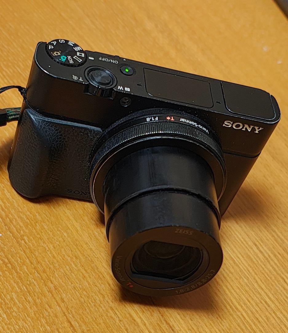 SONY　Cyber-shot DSC-RX100M3