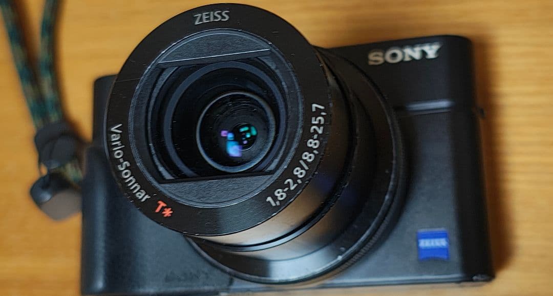 SONY　Cyber-shot DSC-RX100M3