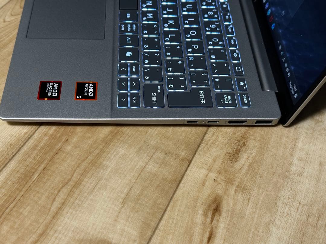 Windowsノート本体 HP Pavilion Aero laptop 13-bg0009AU