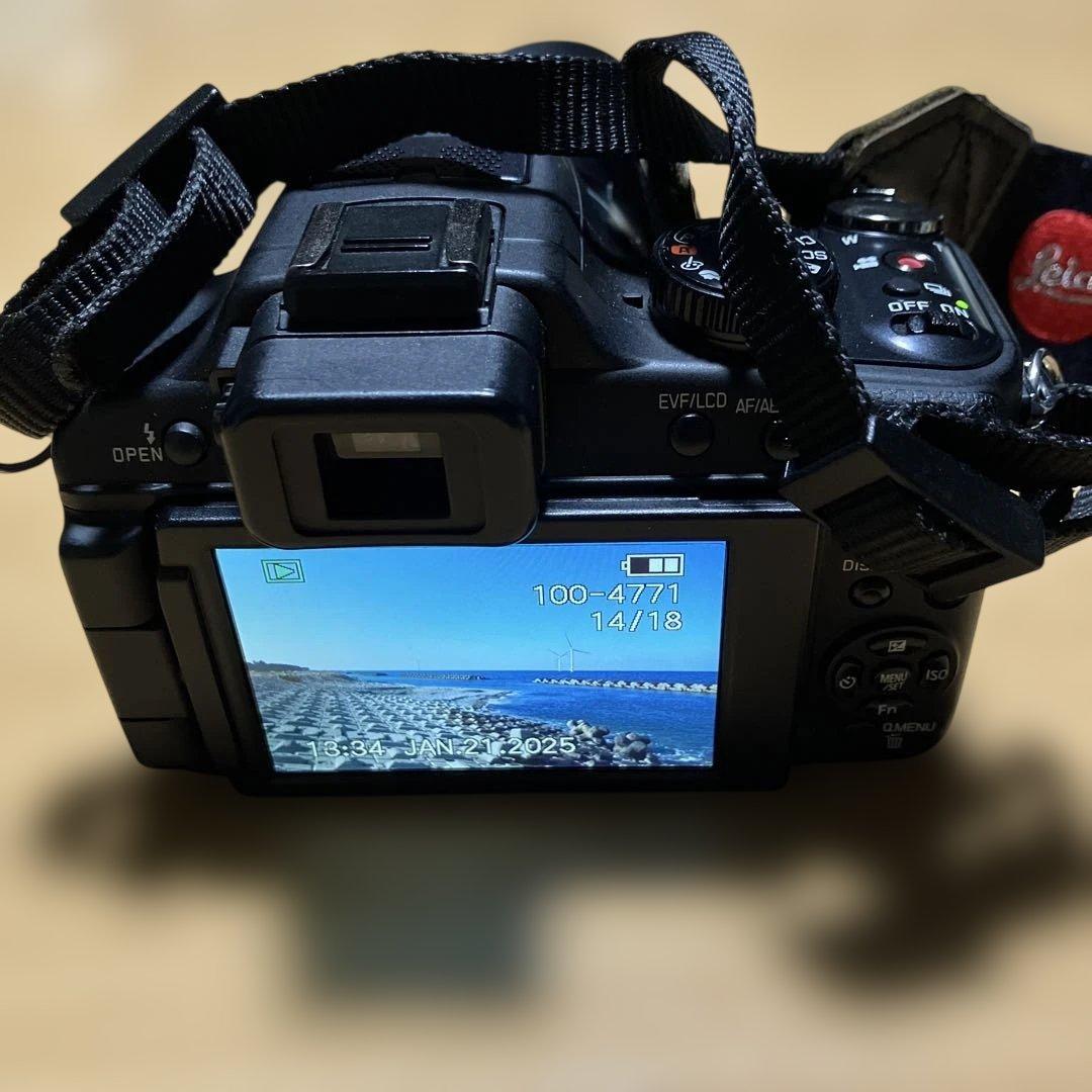 Lライカ Leica V-LUX2 フード・ ベルト・皮ケース付き