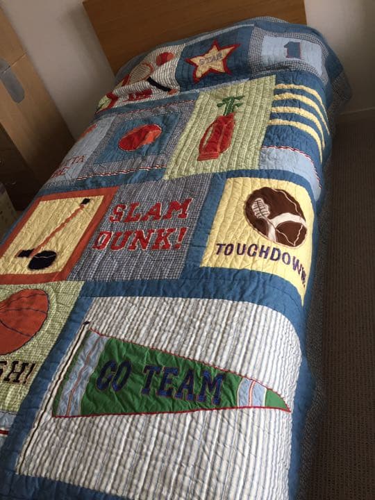 ベッドカバー  (twin size)