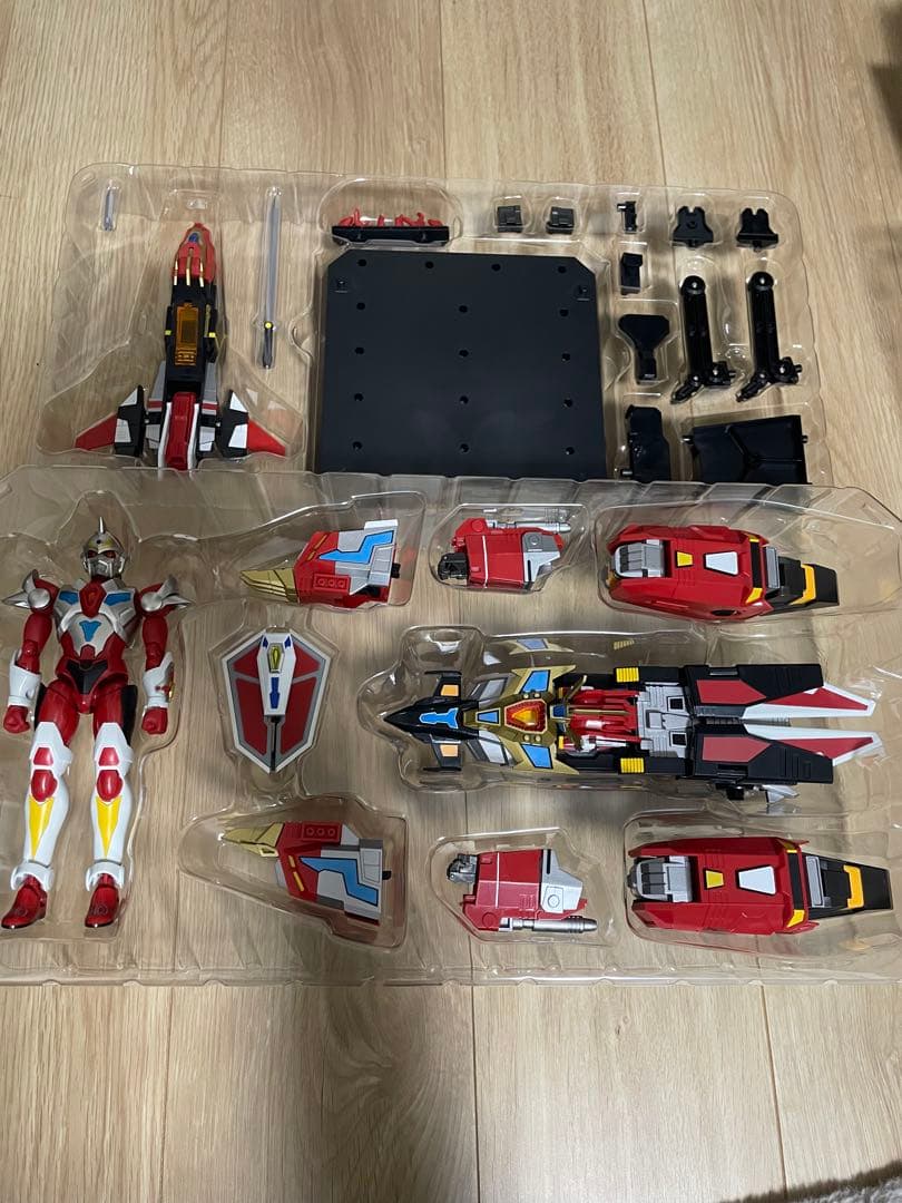 The合体 キンググリッドマン 電光超人グリッドマン