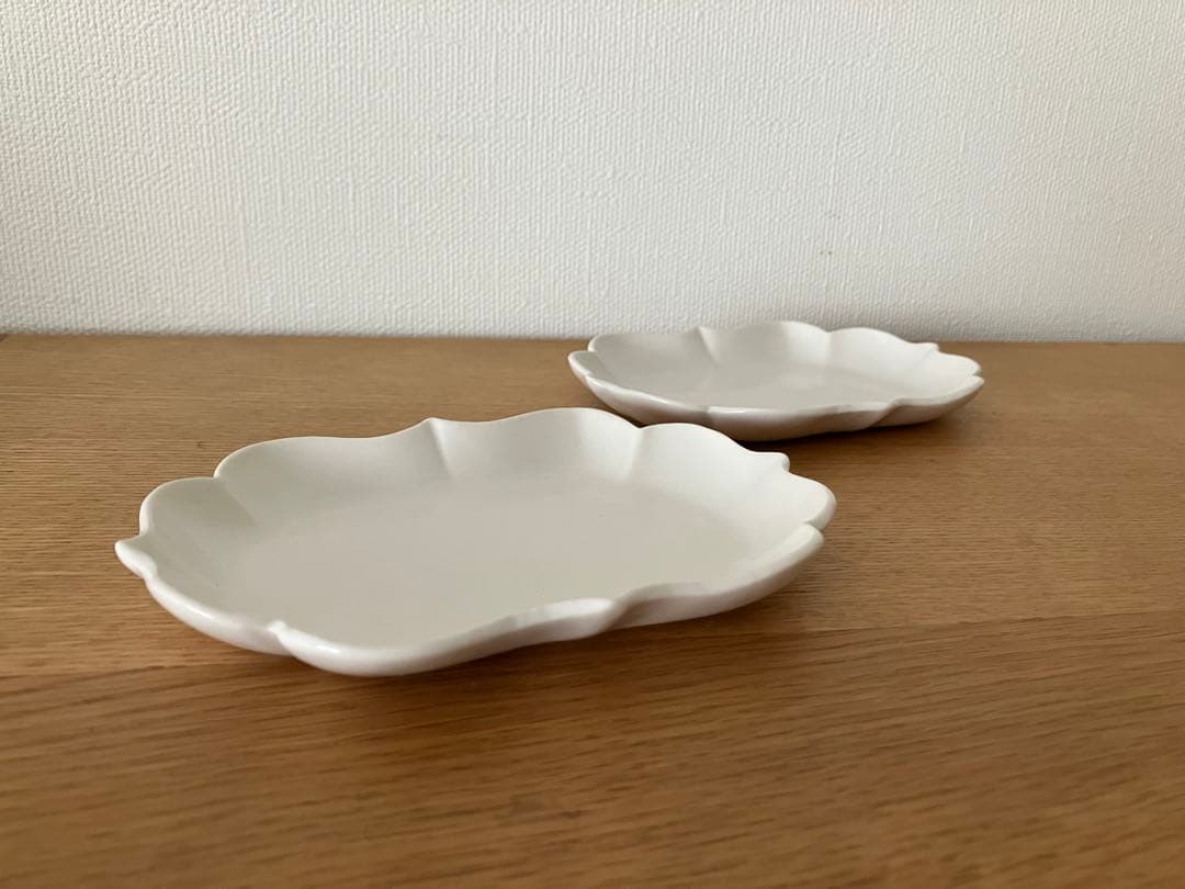 岡田直人さんの輪花プレート 2枚セット