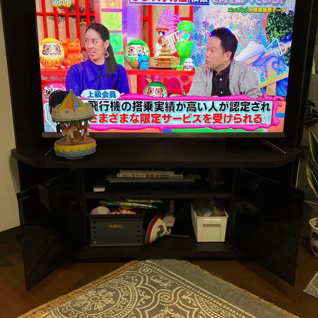 TV台　コーナー