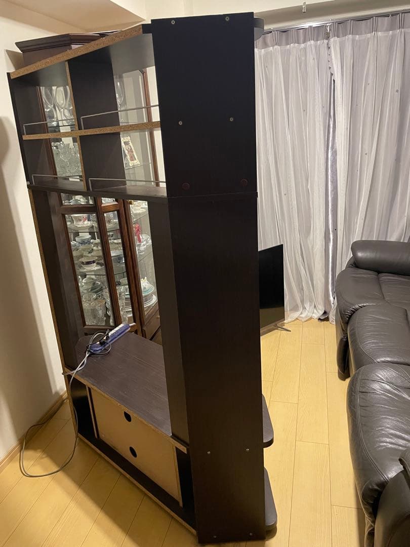 TV台　コーナー