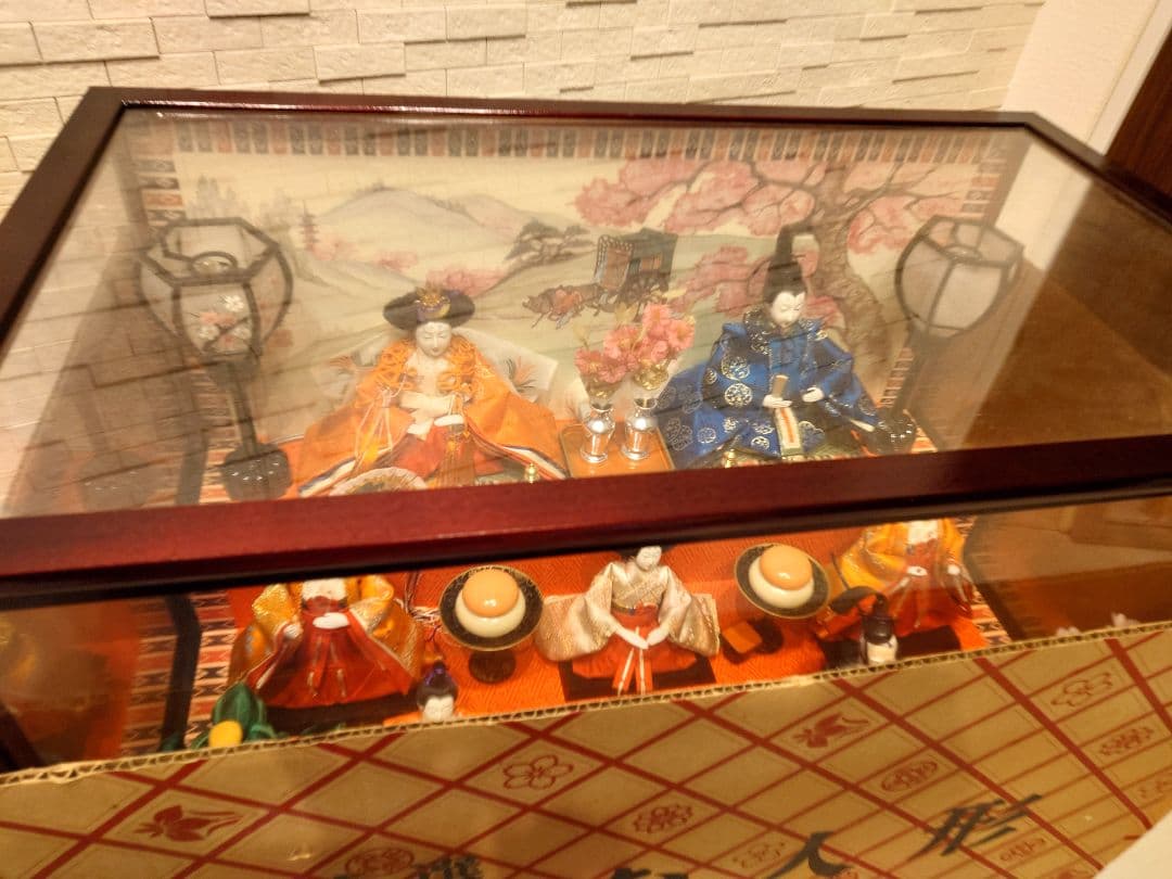 伝統的ひな人形セット ７体入り☆オルゴール　ぼんぼん灯り