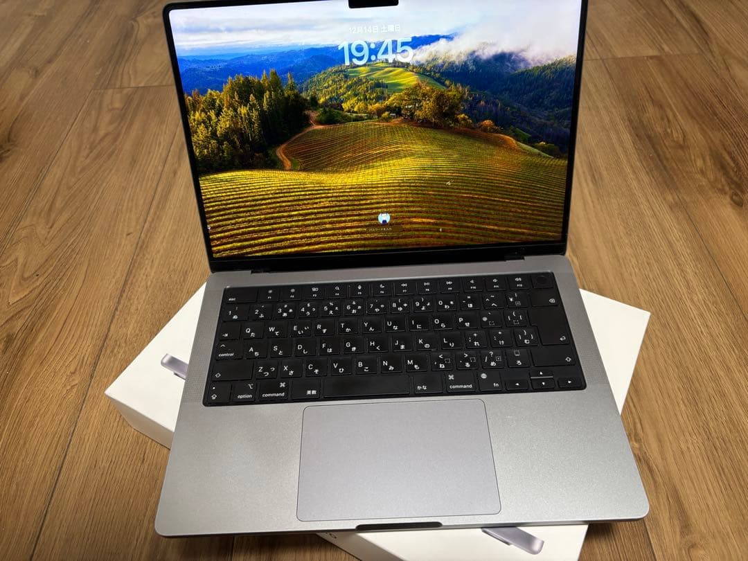 MacBook Pro スペースグレー 14インチ　16gb/512