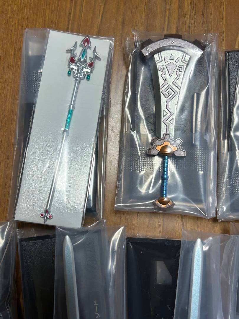 コンプリート　ゼルダの伝説　ウェポンコレクション　レアを含む　1box分
