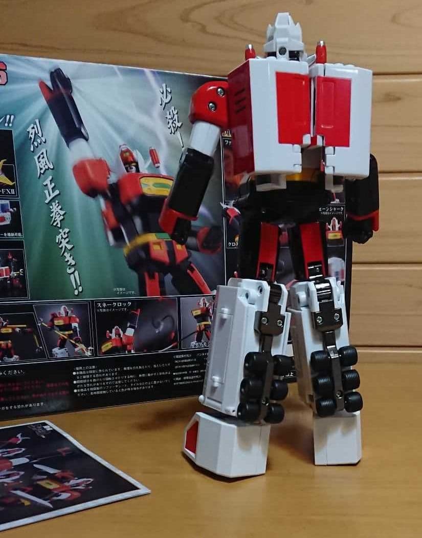 バンダイ　超合金魂GX-43 闘将ダイモス 変形合体精密モデル　中古品　１つ