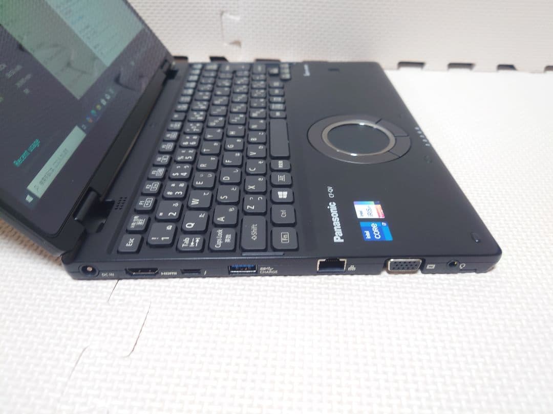 Panasonic CF-QV1/i7-1165G7/16・512G/2in1