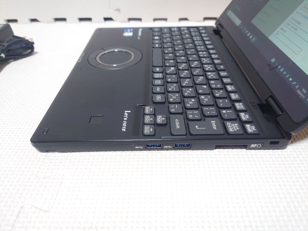 Panasonic CF-QV1/i7-1165G7/16・512G/2in1