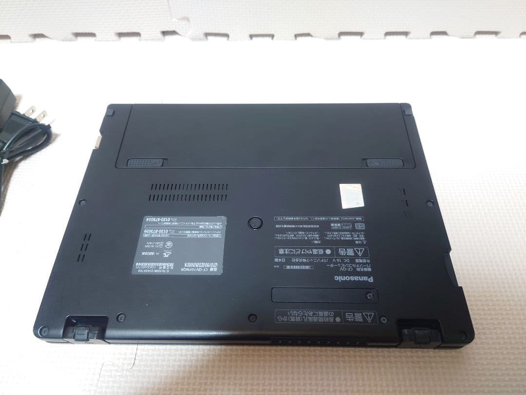 Panasonic CF-QV1/i7-1165G7/16・512G/2in1