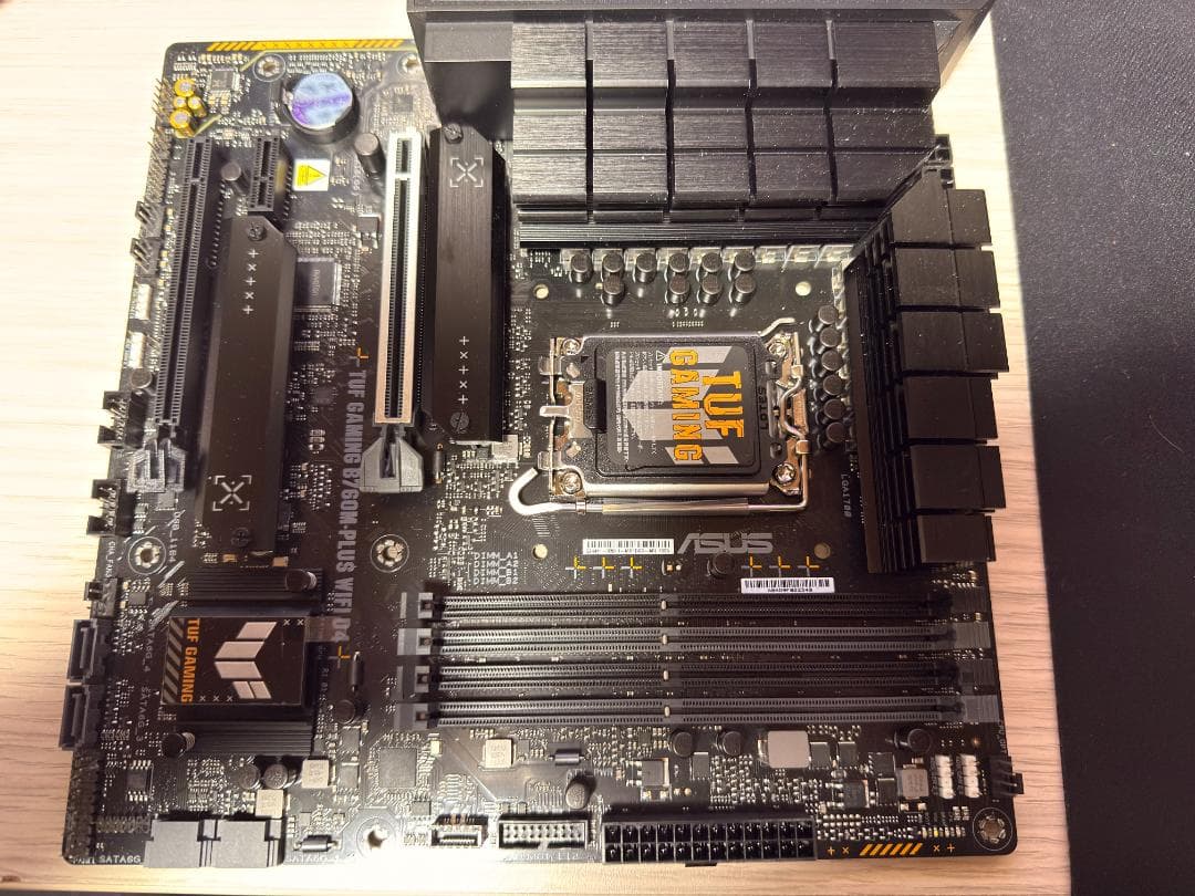 マザーボード ASUS TUF Gaming B760M-PLUS WIFI D4