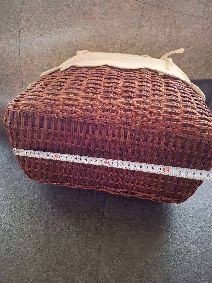 カントリー　ラタンバスケット　バスケット　藤　蓋付き収納　収納　（大）
