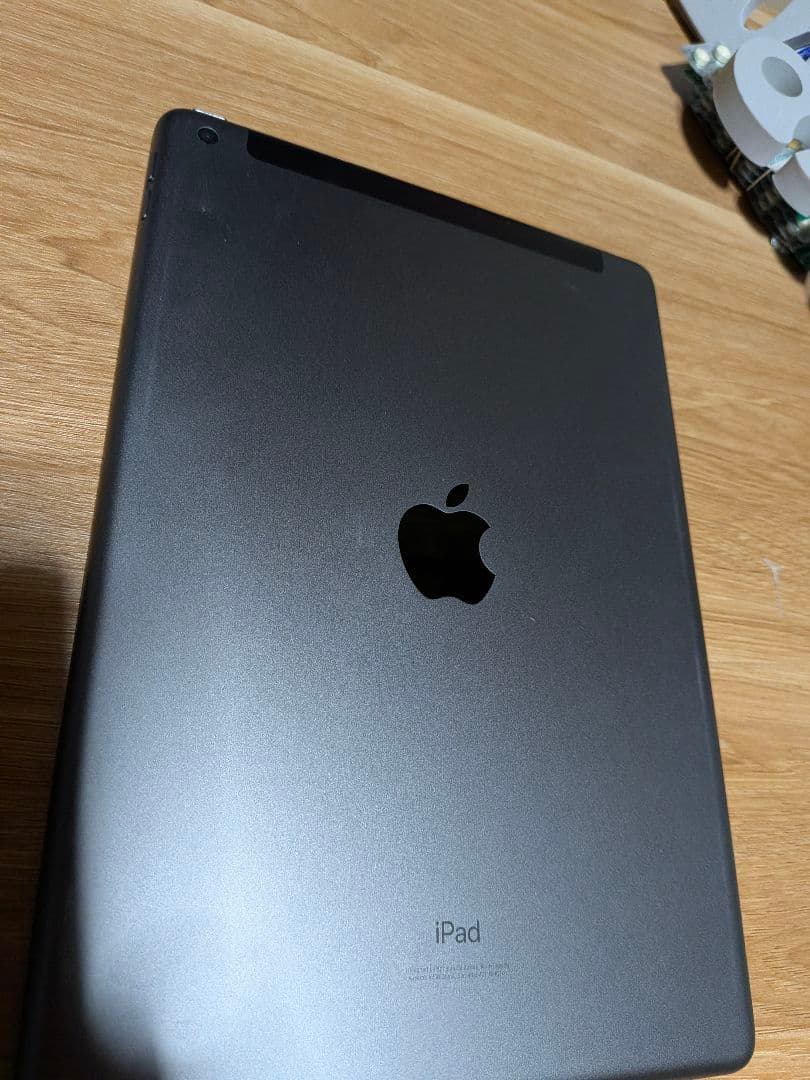 iPad第8世代本体