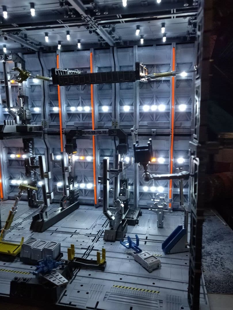 LED照明付き大型工場ジオラマ 1/144