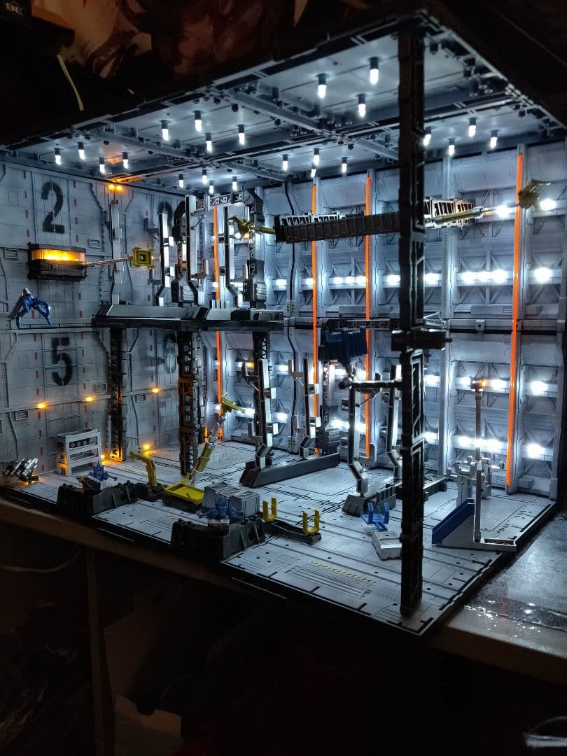 LED照明付き大型工場ジオラマ 1/144