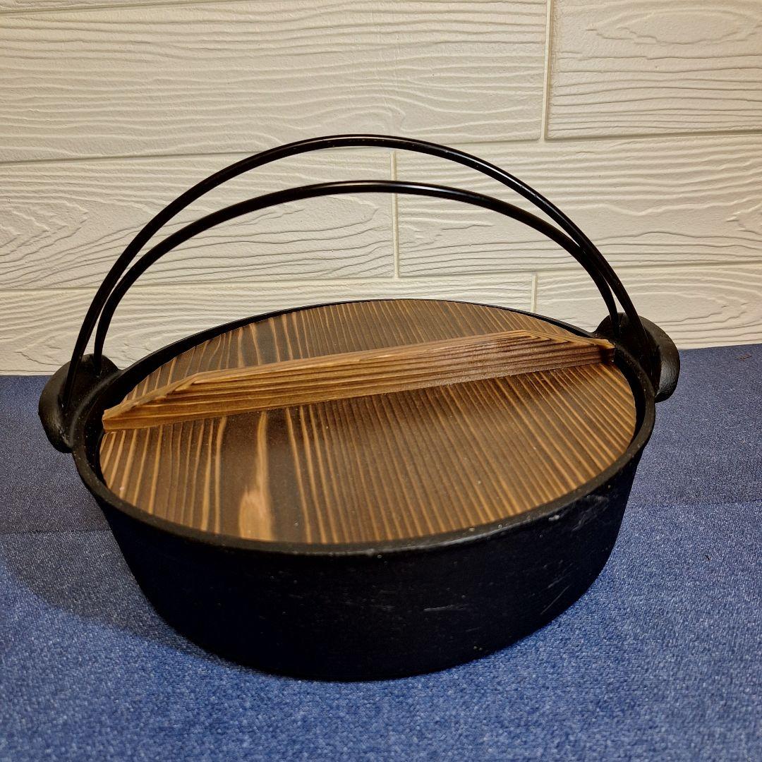 【IH対応・南部鉄器】いろり鍋 29cm 木蓋付き 田舎鍋 鉄鍋 煮込み料理に