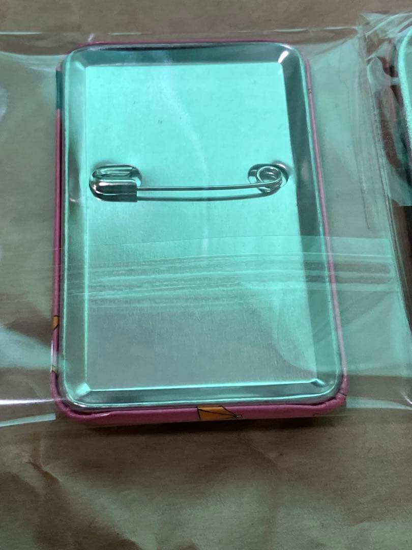 銀魂　神楽　缶バッジ　2点