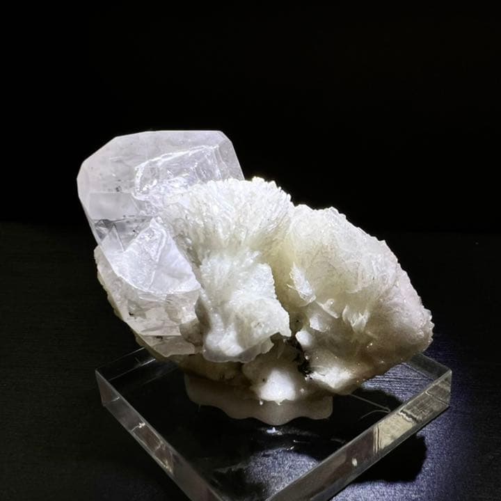 ※送料無料※【天然石 原石】パキスタン産トパーズ 原石 クラスター