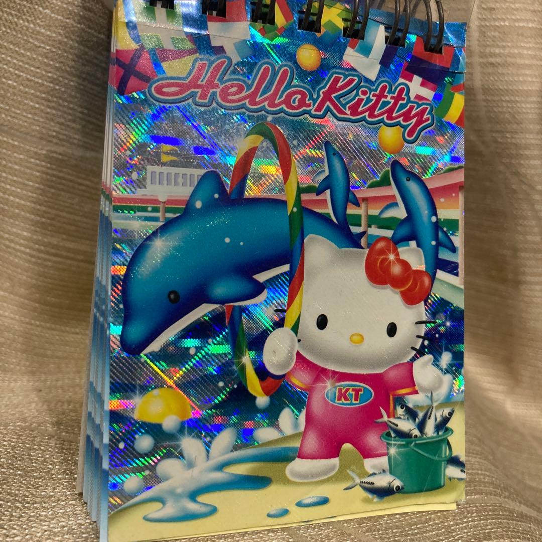 ハローキティキラキラメモ帳 &キティちゃん 水族館メモ帳 イルカショー2点激レア