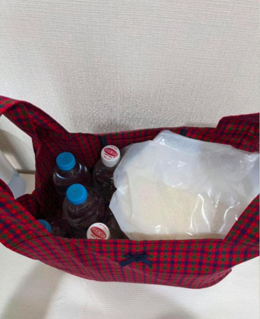 ファミリアチェックハンドメイド　マルチバッグ　レジバック　まとめられるバッグ