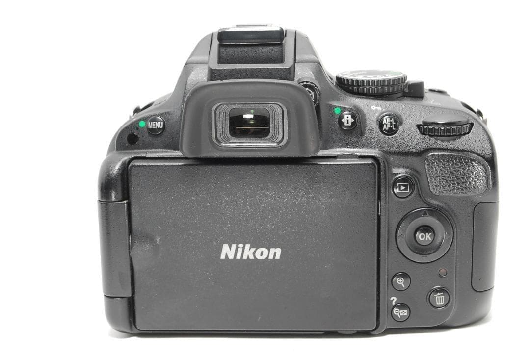 【フルカラーマニュアル付】Nikon D5100　スマホ転送　自撮り・動画対応