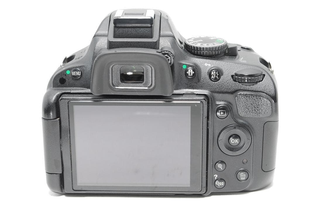 【フルカラーマニュアル付】Nikon D5100　スマホ転送　自撮り・動画対応