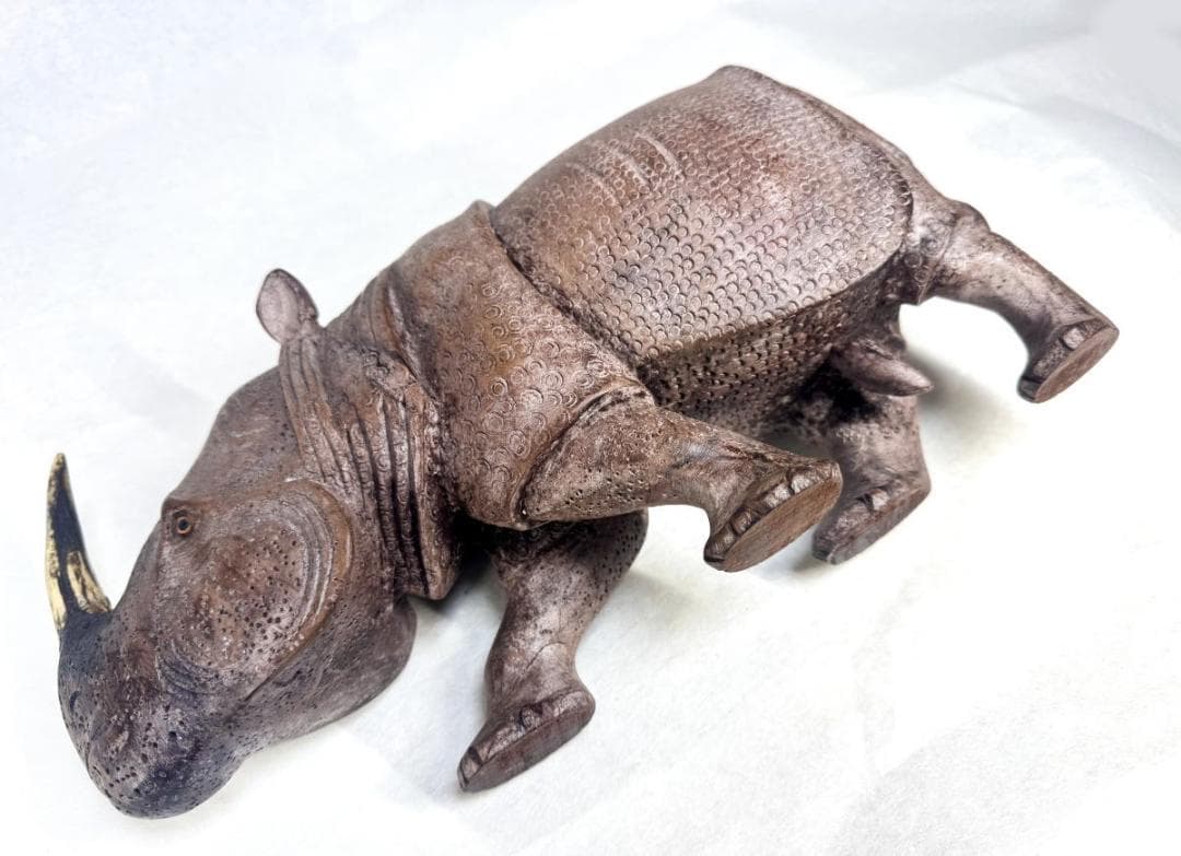 年代物 古唐木雕犀 唐木彫さい レア一点もの 金運招き 置物時代物WWWT033