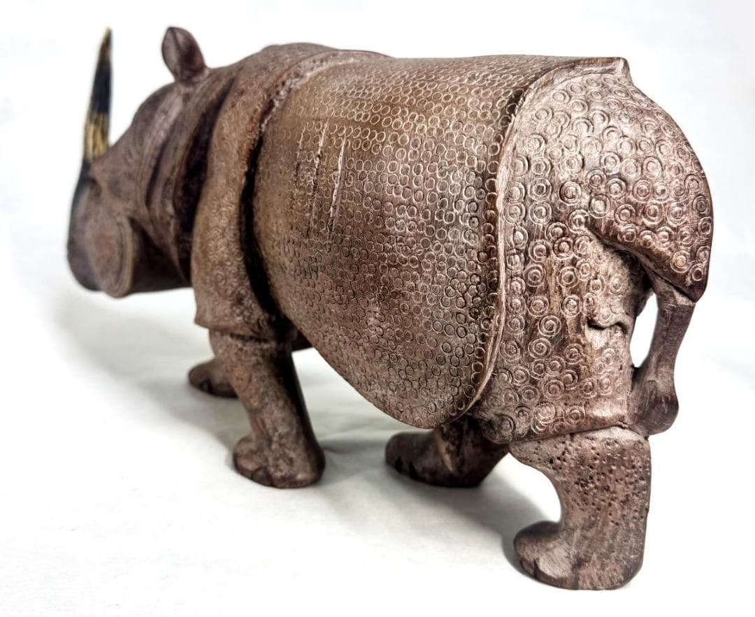 年代物 古唐木雕犀 唐木彫さい レア一点もの 金運招き 置物時代物WWWT033