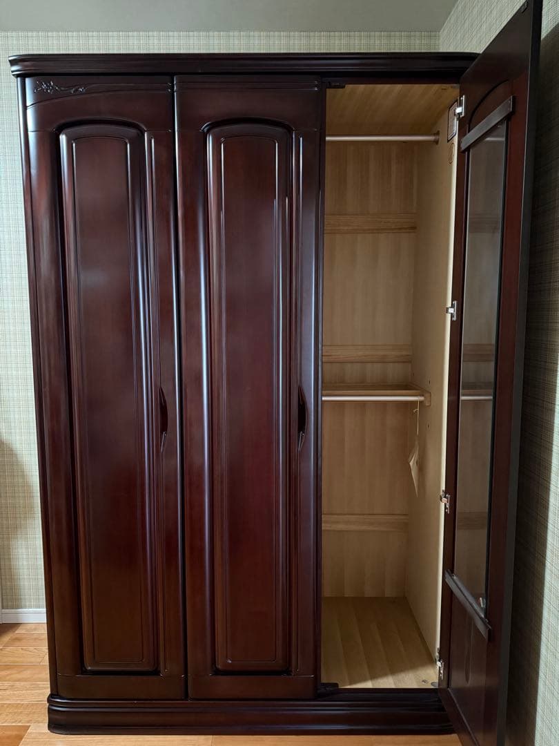 アンティーク家具 天然木 ダークブラウン 3扉クローゼット 全身鏡付き