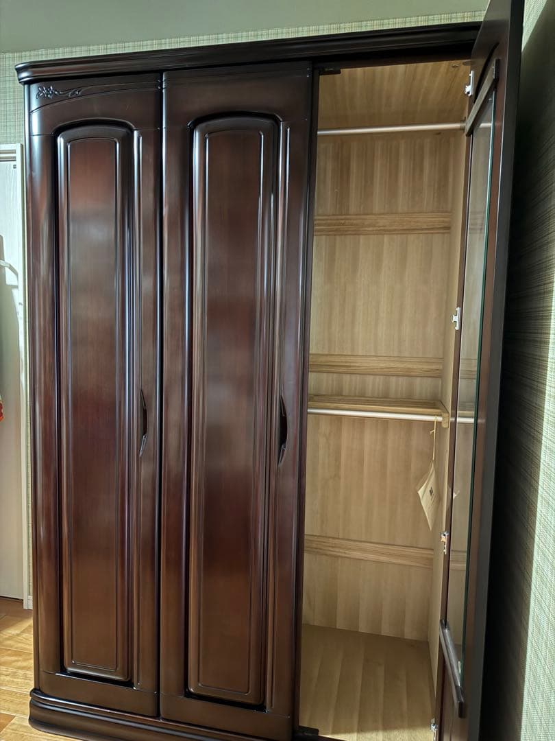 アンティーク家具 天然木 ダークブラウン 3扉クローゼット 全身鏡付き