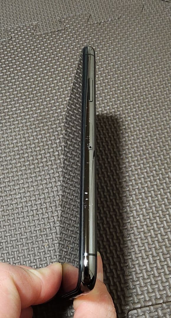 Ip x 64G SIMロックなし