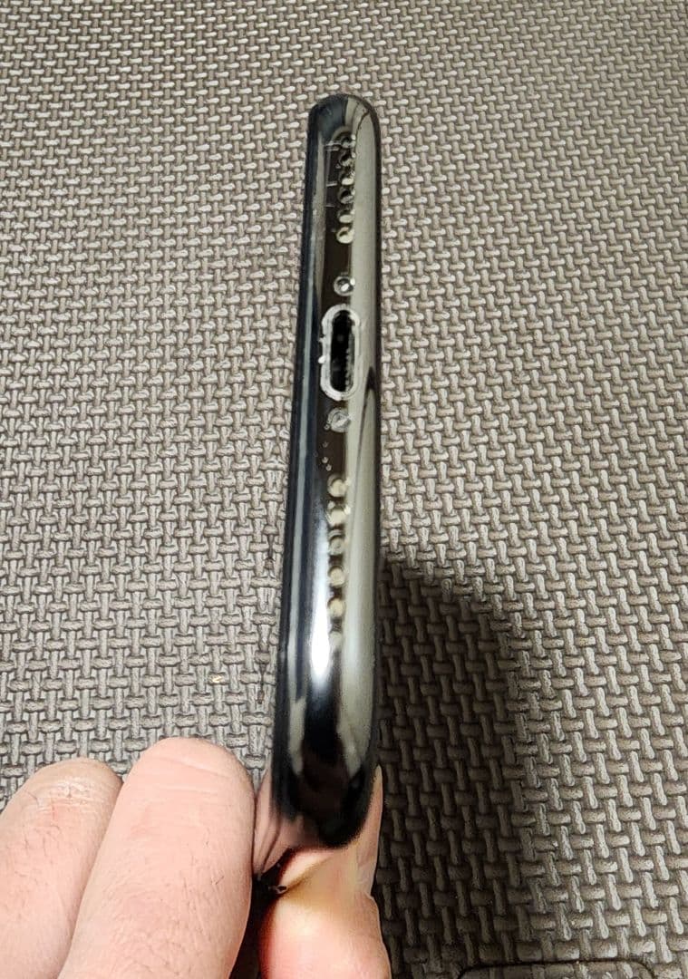 Ip x 64G SIMロックなし