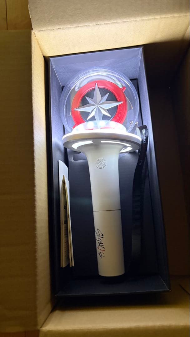 アイドル Stray Kids Official Light Stick Ver.2