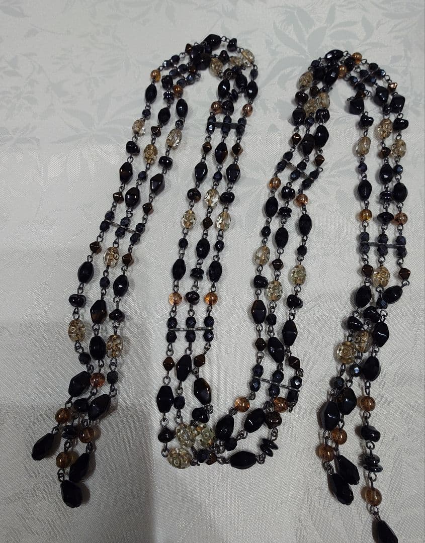 ジュエリー作家　ラリエット　1点物　 黒と茶色 多層デザイン