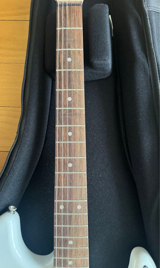 Squier by Fender イスクワイヤーbyフェンダ — エレキギター