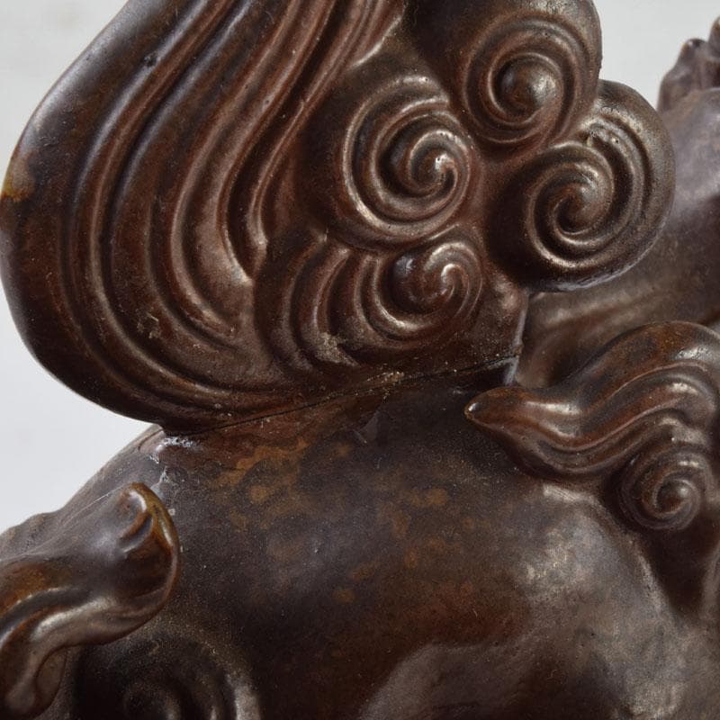 中国　紫砂　朱泥　獅子　置物　在銘　V　8929