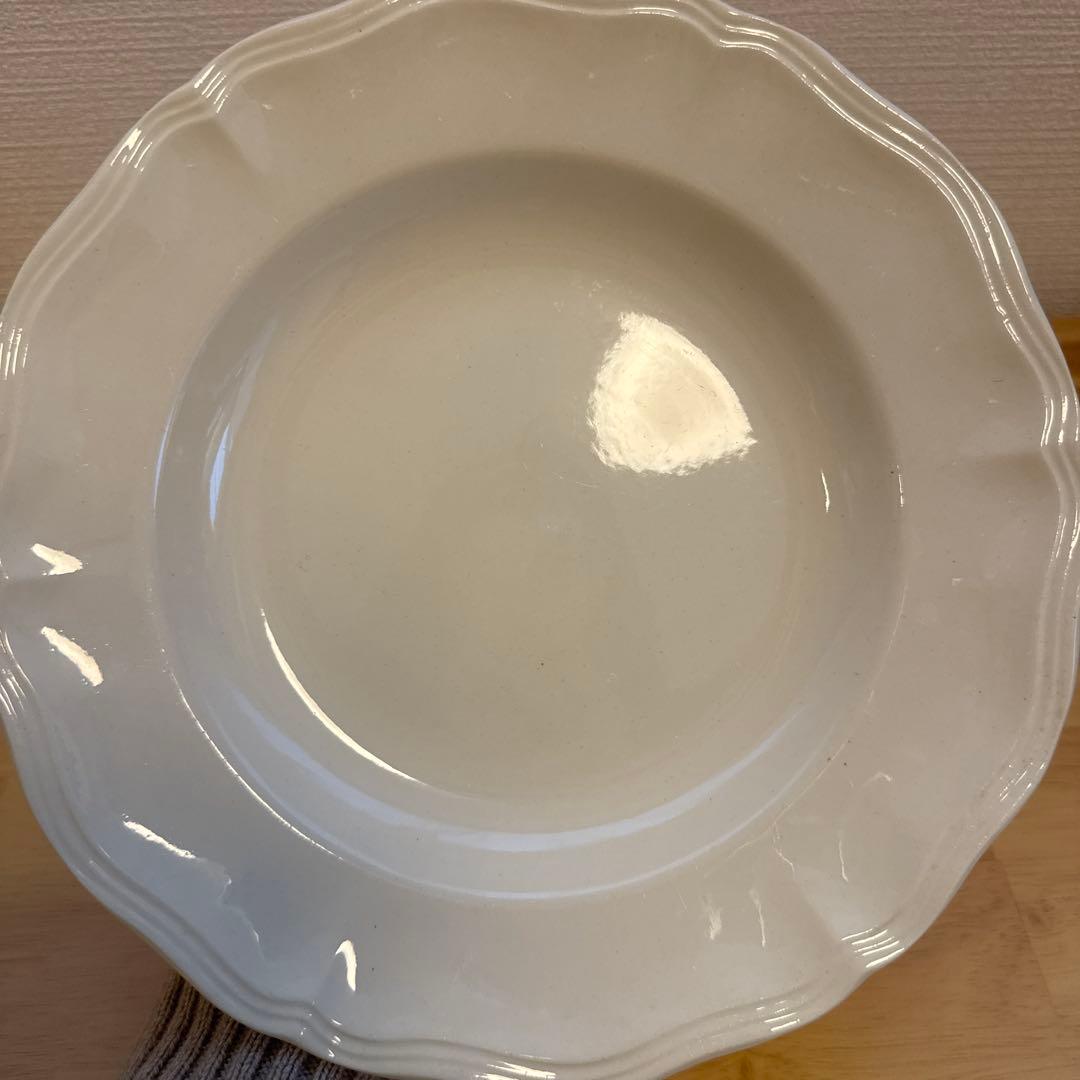 サルグミンヌ花リムスーププレート